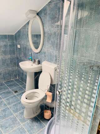 Мотели Casa Ryana-Self Check-In Джилэу Одноместный номер с ванной комнатой-1